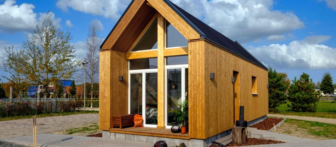 Es gibt sie mit Flach- und mit Satteldach, mit Rädern oder ohne, aus Holz oder anderen Baustoffen. Tiny Houses sind flexibel, komfortabel und energieeffizient. Nur eines sind sie nicht: groß.