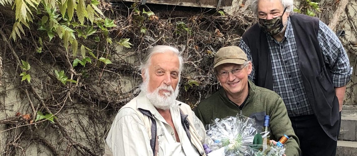 24 Jahre lang vertrat Helmut Zartner im Bayreuther Stadtrat die Interessen der Bayreutherinnen und Bayreuther. Dafür dankten ihm der DU-Vorsitzende Georg Schmitt und Neu-Stadtrat Gert-Dieter Meier.    Foto: privat